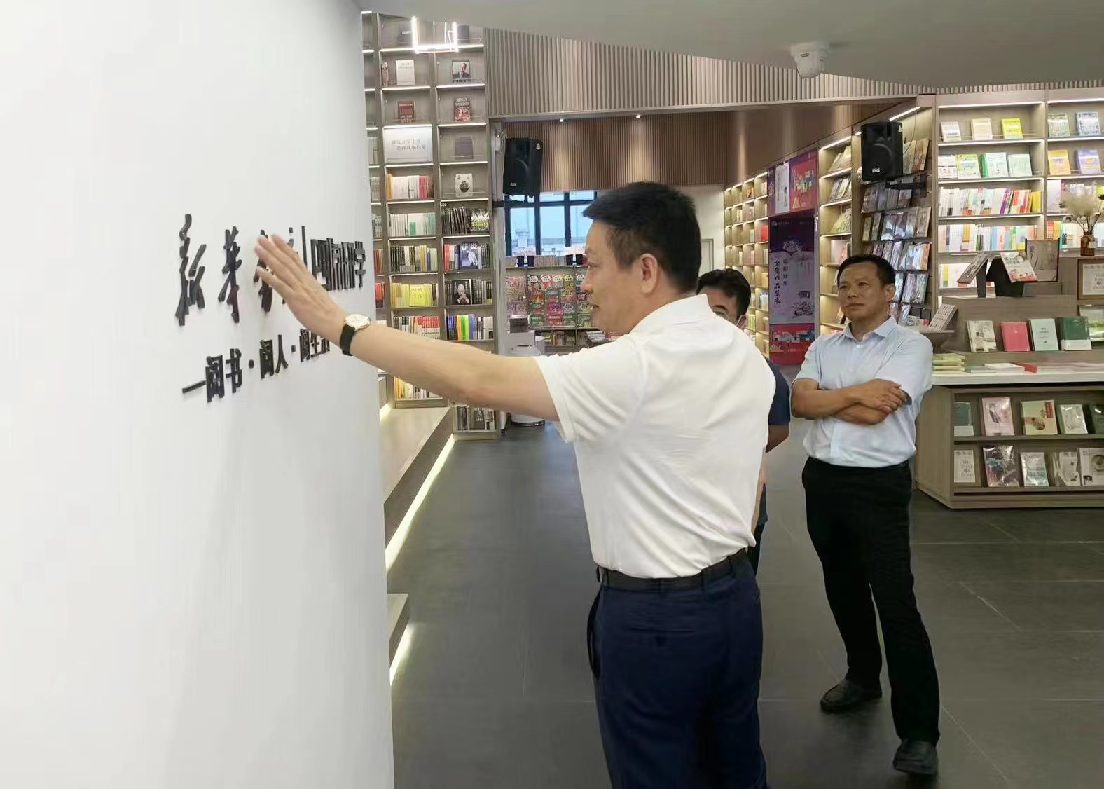 蒋鸣涛一行到揭阳地区调研